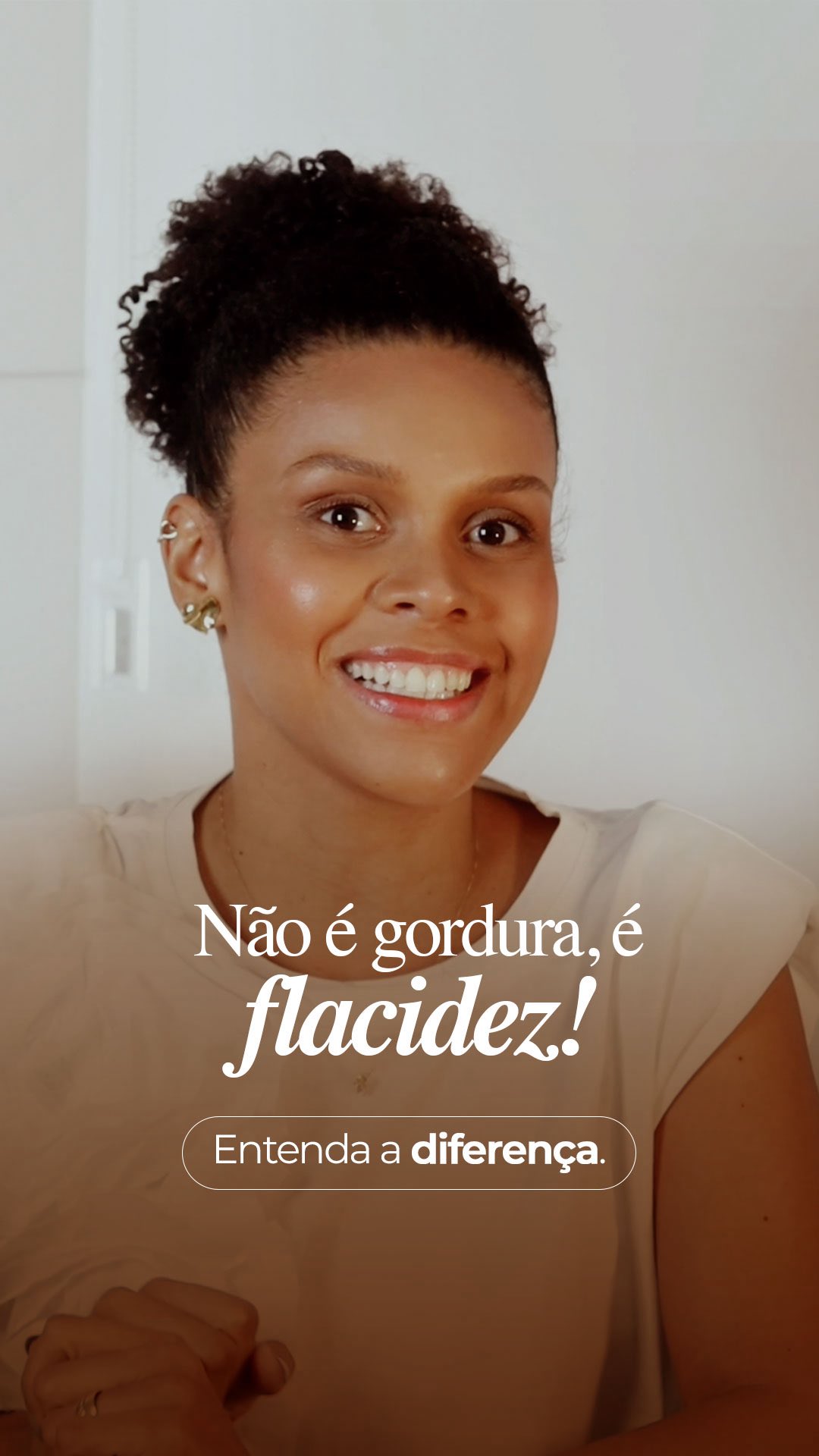Odete Silva explicando diferença entre flacidez e gordura